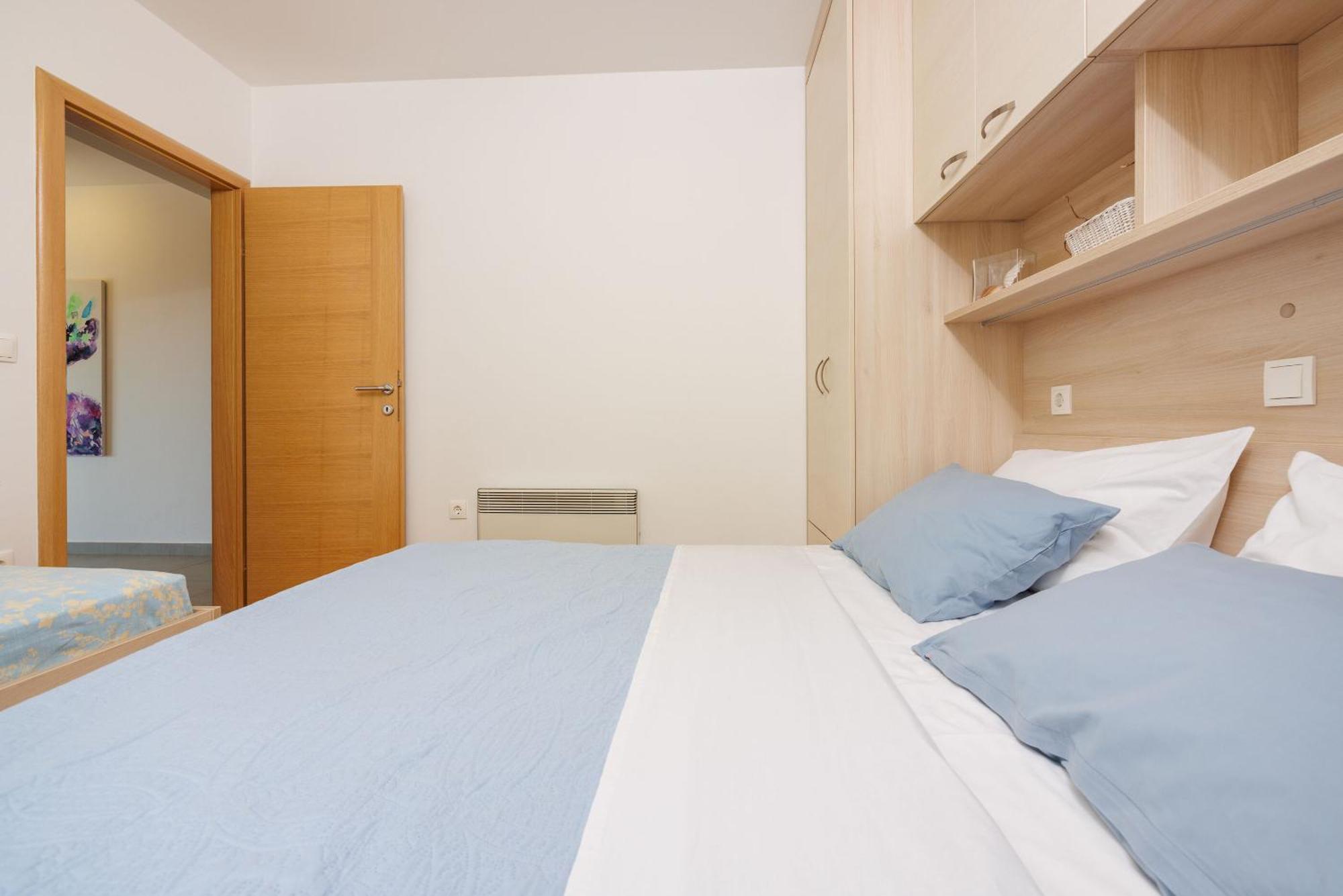 Apartments Petak Novi Dramalj Bagian luar foto