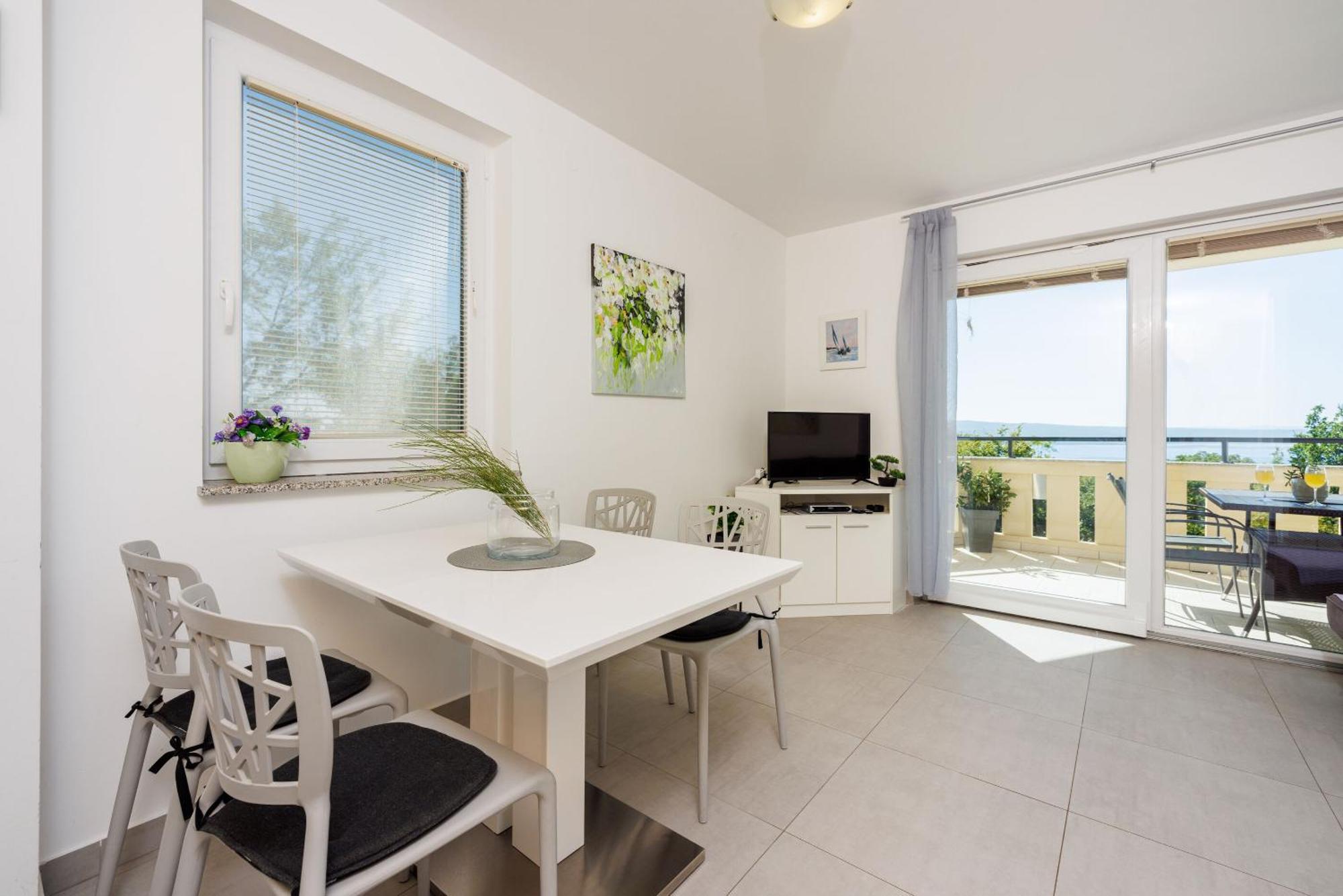 Apartments Petak Novi Dramalj Bagian luar foto