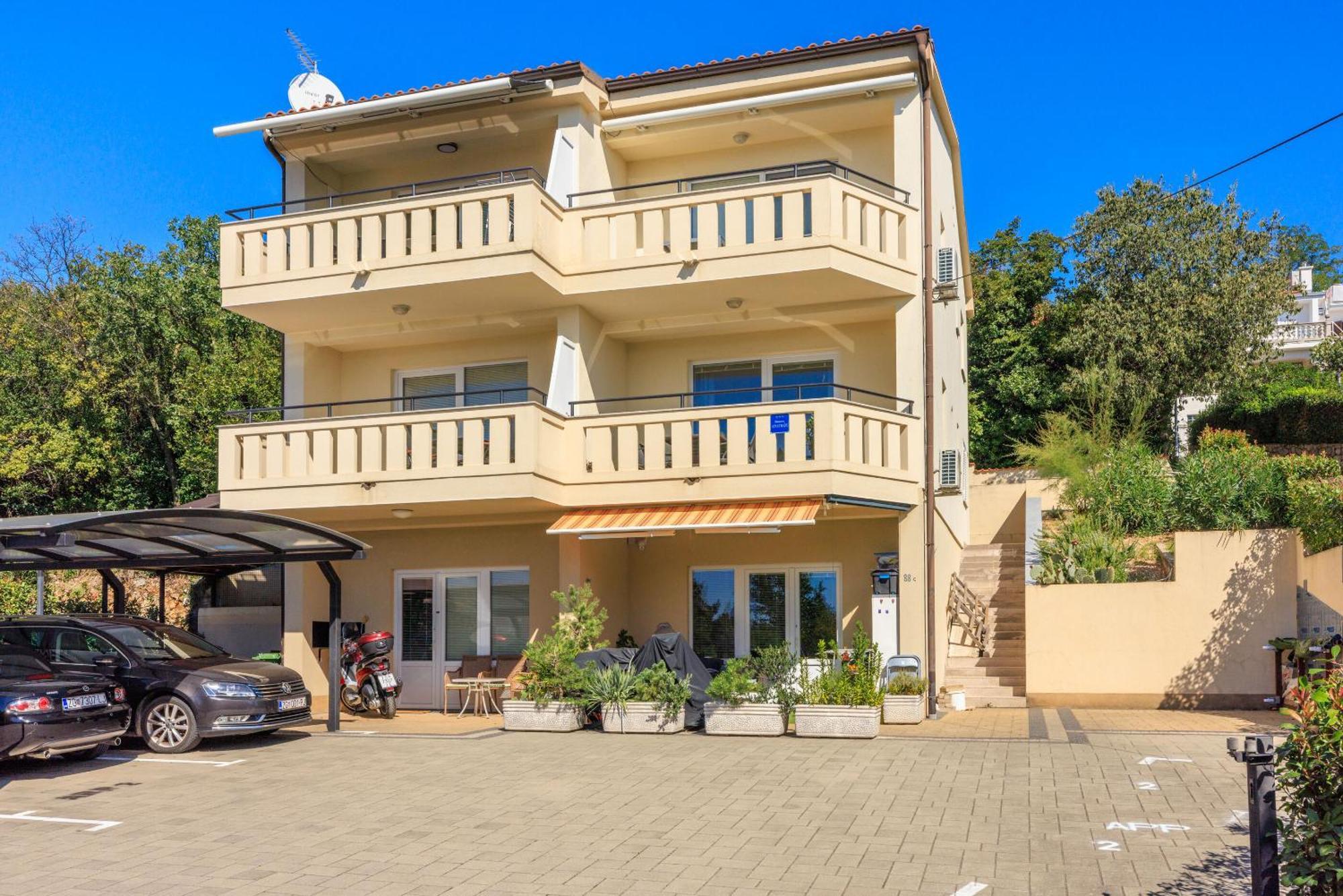 Apartments Petak Novi Dramalj Bagian luar foto